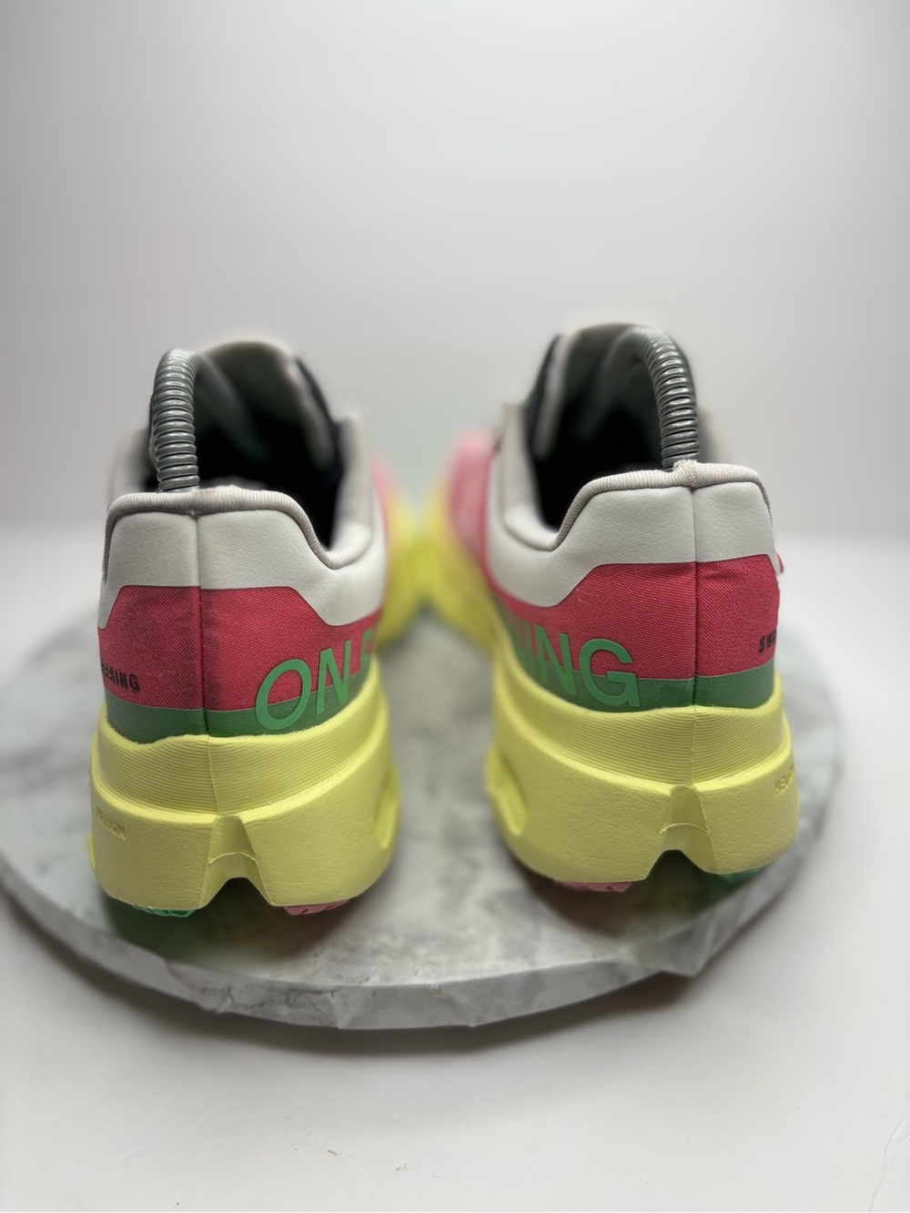 Size 8- On Women's Cloudsurfer Next running shoes in the bright Pink / Limelight - Picture 4 of 8